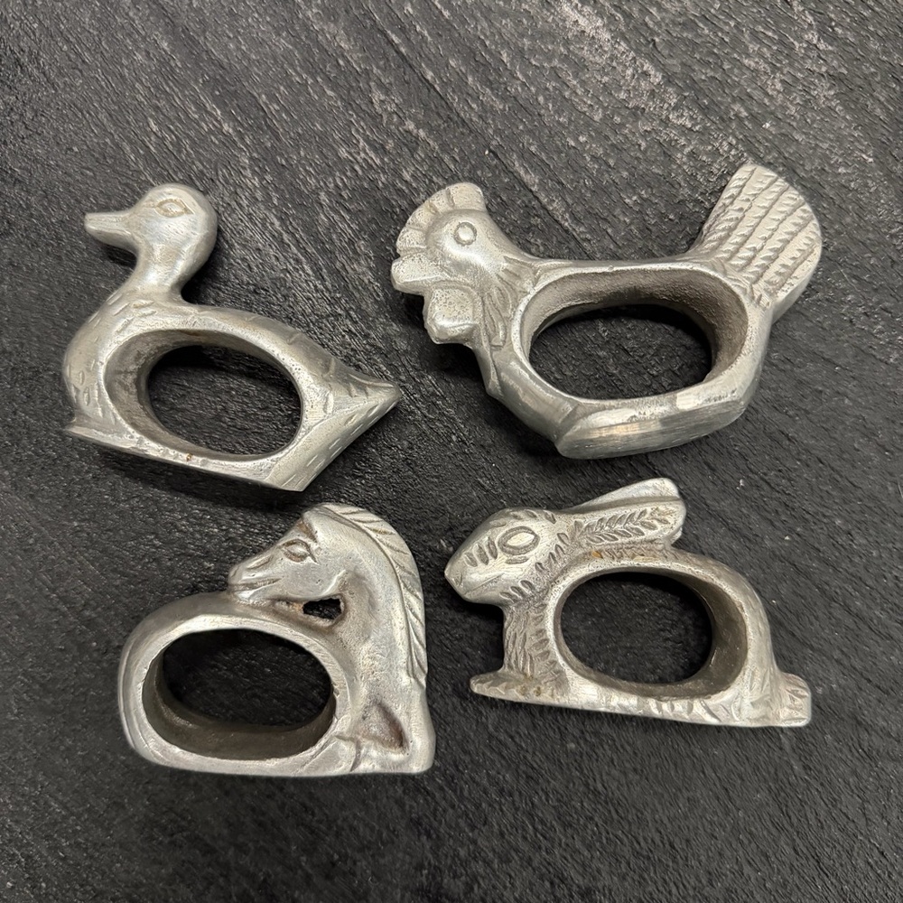 Vintage Animal Napkin Rings Set of 4 Rustic Farmhouse Table Decor